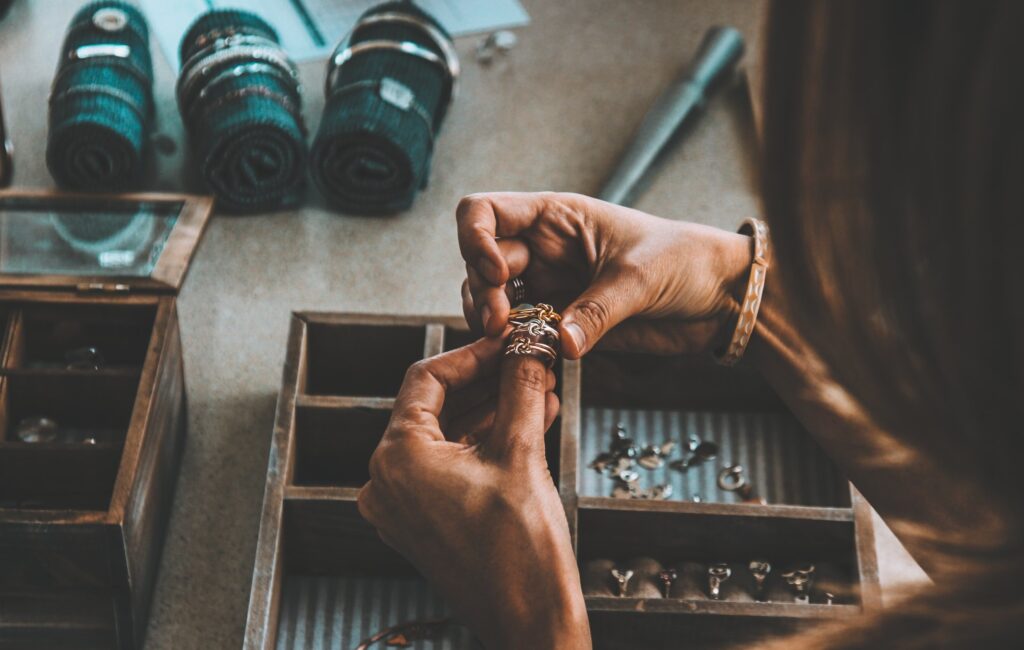 How to Get an Antique Jewelry Appraisal